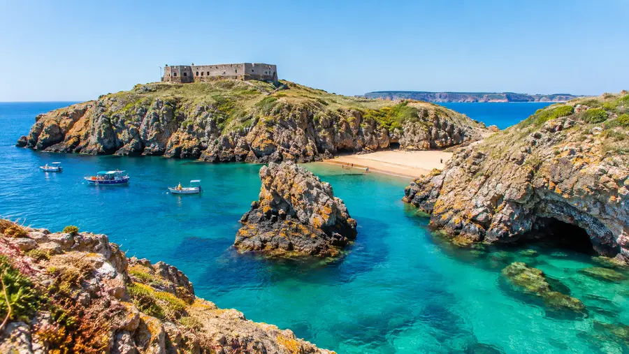 Things to Do in Berlengas: Beaches, Weather, and Map